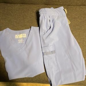 Wonder wink Scrub set.